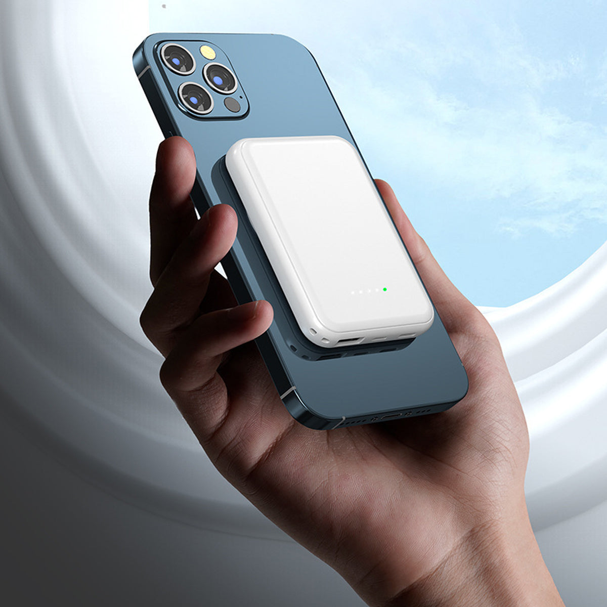 Portable Wireless Go Charger And Power Bank For Mobiles
